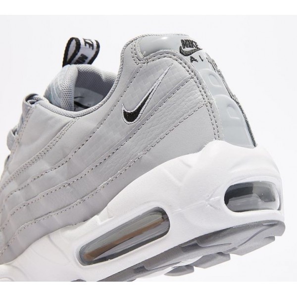 Nike Air Max 95 SE Turnschuhe Herren