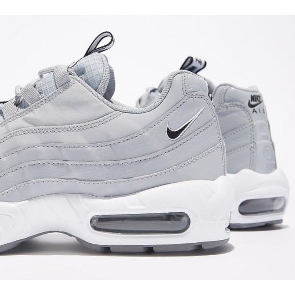 Nike Air Max 95 SE Turnschuhe Herren