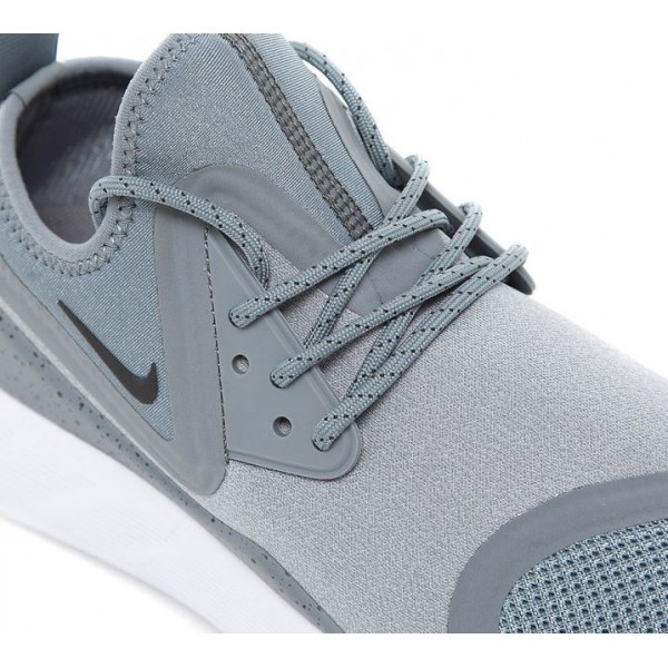 Nike LunarCharge Essential Turnschuhe Damen