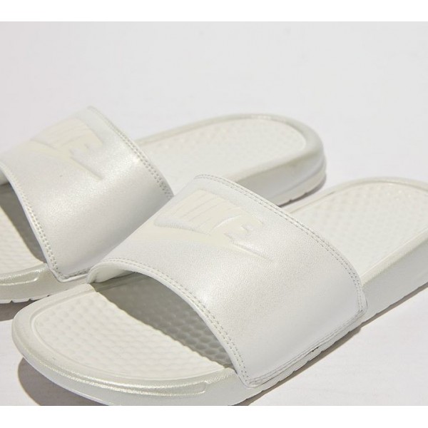 Nike Benassi Sandalen Damen