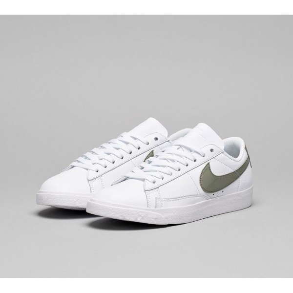 Nike Blazer Low Leather Turnschuhe Damen