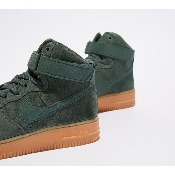 Nike Air Force 1 High 07 LV8 Suede Turnschuhe Herren