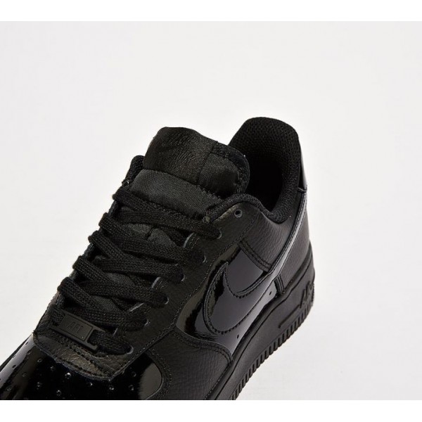 Nike Air Force 107 Patent Turnschuhe Damen