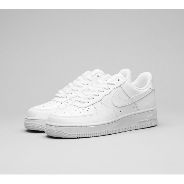 Nike Air Force 107 Patent Turnschuhe Damen