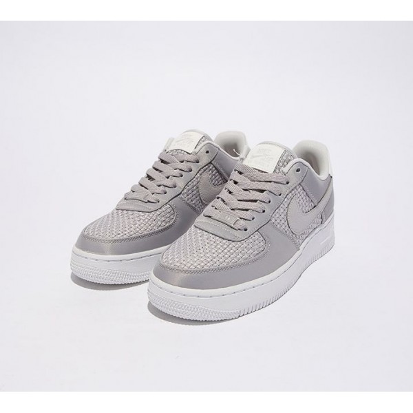 Nike Air Force 1 07 SE Turnschuhe Damen