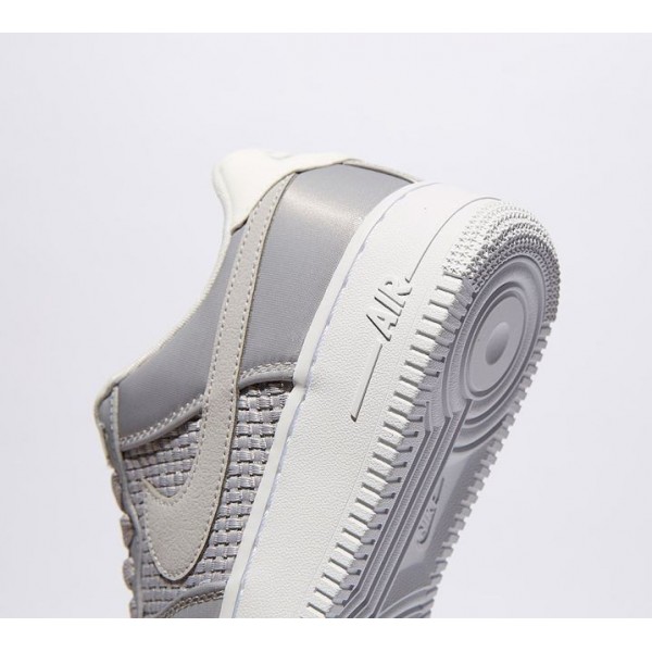 Nike Air Force 1 07 SE Turnschuhe Damen