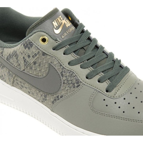 Nike Air Force 1 07 LV8 Turnschuhe Herren