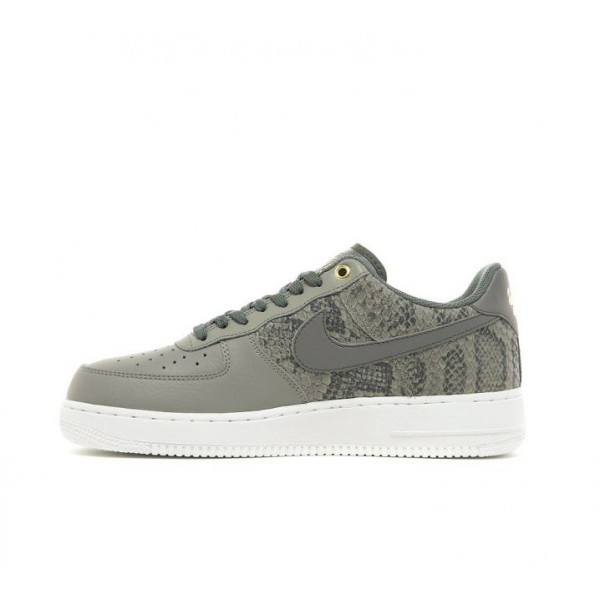 Nike Air Force 1 07 LV8 Turnschuhe Herren