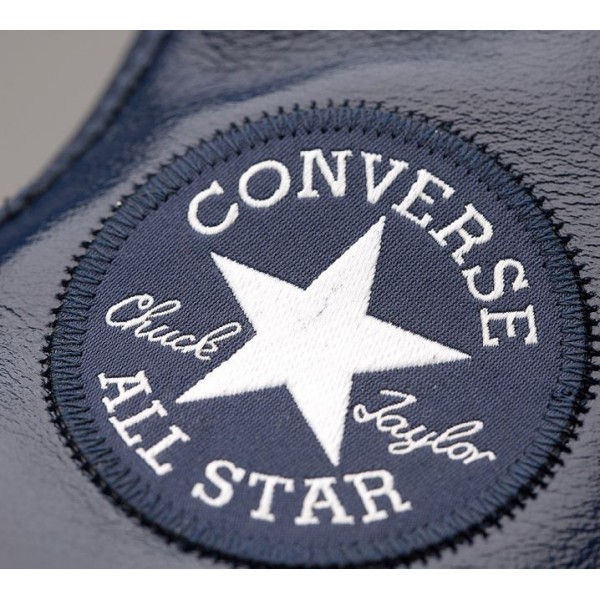 Converse Chuck Taylor All Star Crinkled Patent Leather Turnschuhe Damen